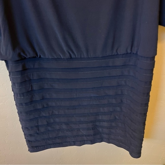 Betsy Adam elegant batwing tunic dress w rhinestones embelishment, stretchy sz 8 - Picture 5 of 12